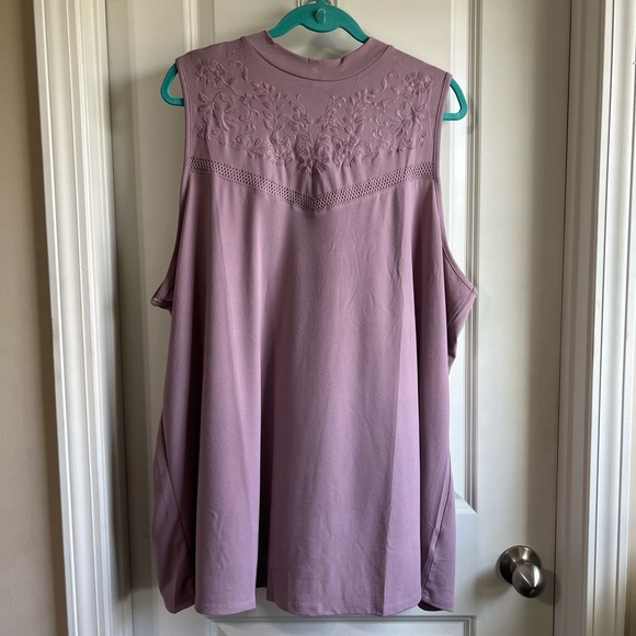 NWT Torrid Crochet Trim Mock Neck Top - Picture 5 of 9